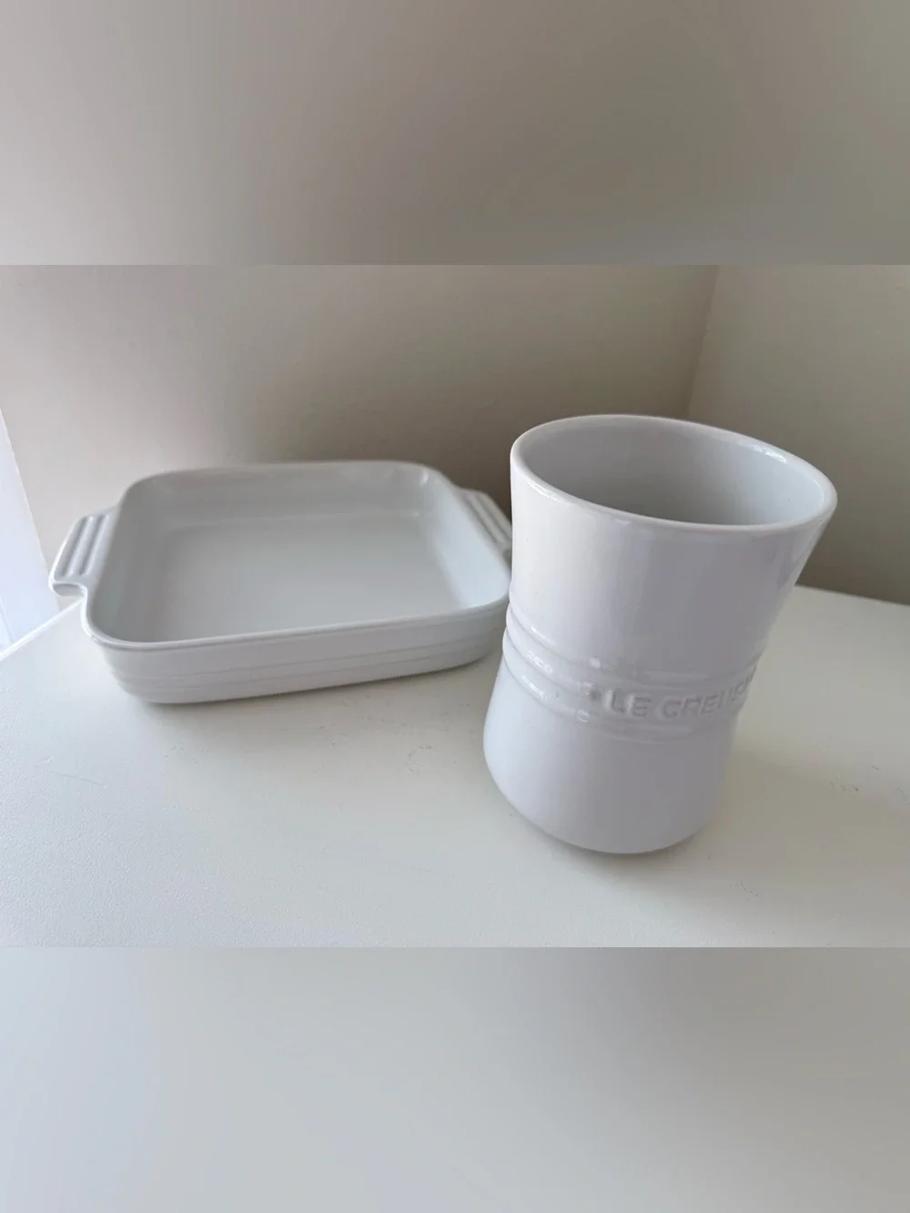 Le Creuset | Lot 2 | 9”x9” White Square Baking Dish & Revolution Utensil Crock